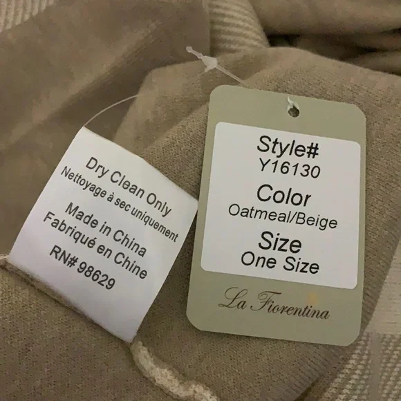 La Fiorentina Wrap One Size in Oatmeal/Beige color - Picture 9 of 9